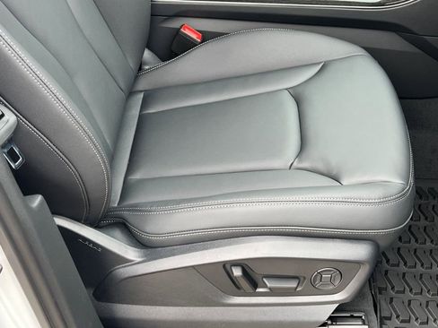New 2026 Audi Q7 3.0T Premium AWD/4WD image 8