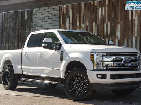 Used 2018 Ford F250 Lariat w/ Lariat Ultimate Package AWD/4WD image 9
