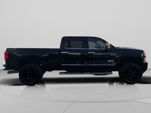 Used 2017 Chevrolet Silverado 3500 High Country w/ Duramax Plus Package AWD/4WD image 6
