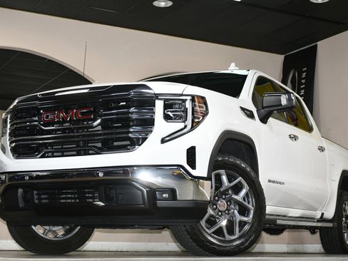 Used 2023 GMC Sierra 1500 SLT w/ SLT Premium Plus Package AWD/4WD image 84