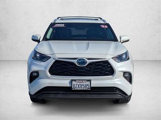 Used 2022 Toyota Highlander XLE AWD/4WD video 2