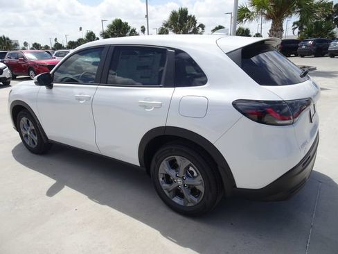 New 2027 Honda HR-V LX image 6