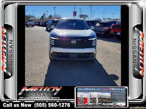 Used 2025 Nissan Kicks SR w/ Interior Electronics Package image 5
