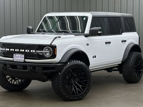 Used 2024 Ford Bronco Wildtrak AWD/4WD image 1