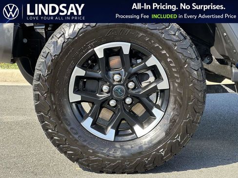 Used 2024 Jeep Wrangler Unlimited Rubicon 4xe image 8