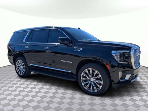 Used 2021 GMC Yukon Denali image 2