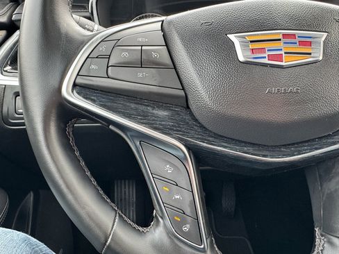 Used 2025 Cadillac XT5 Premium Luxury image 18