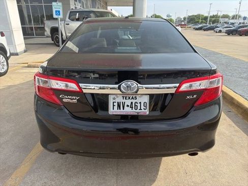 Used 2012 Toyota Camry XLE image 10