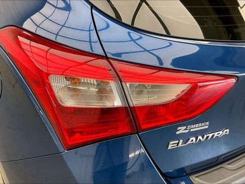 Used 2016 Hyundai Elantra GT FWD image 26