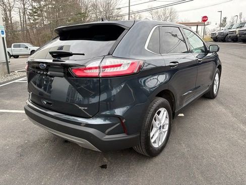 Used 2022 Ford Edge SEL w/ Convenience Package image 3