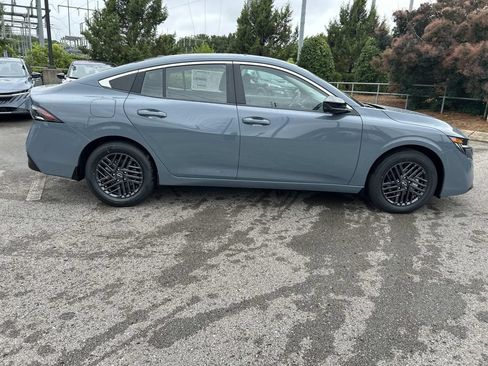 New 2026 Nissan Sentra SV w/ SV Convenience Package FWD image 8
