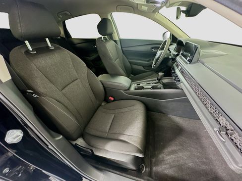 Used 2025 Honda Accord LX image 29