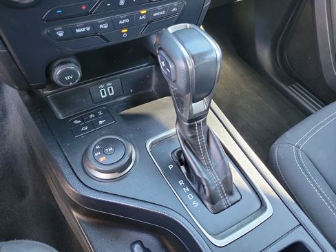 Used 2021 Ford Ranger XLT w/ Equipment Group 301A Mid image 12