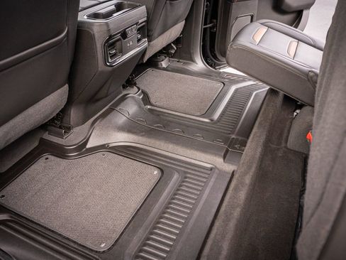 Used 2022 GMC Sierra 1500 AT4 w/ AT4 Premium Package image 33