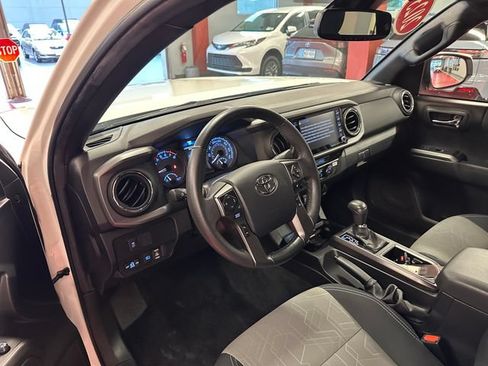 Certified 2023 Toyota Tacoma TRD Off-Road AWD/4WD image 11