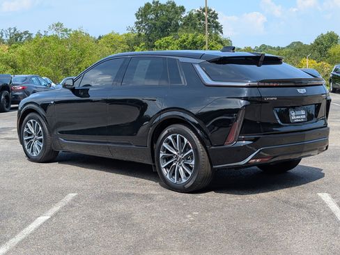 Used 2024 Cadillac Lyriq Sport RWD image 7