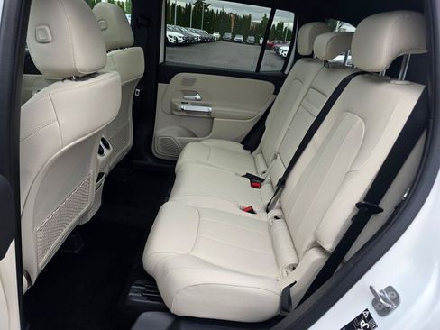 New 2026 Mercedes-Benz GLB 250 4MATIC image 18