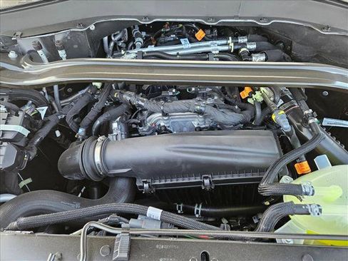 New 2025 Ford Explorer ST-Line image 17