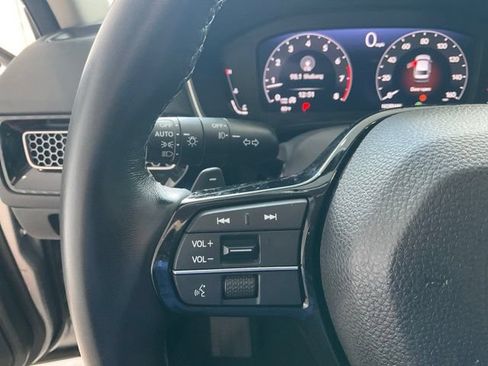 Certified 2023 Honda Civic Touring image 11