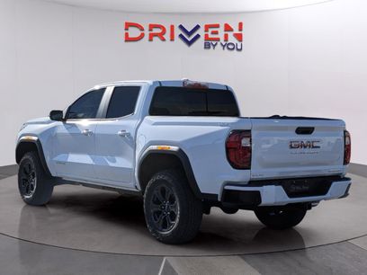 New 2025 GMC Canyon Elevation w/ Convenience Package
