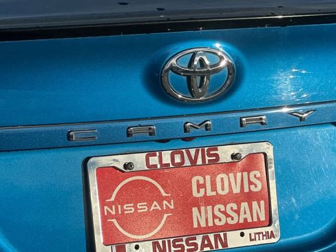 Used 2019 Toyota Camry XSE w/ Navigation Package image 14