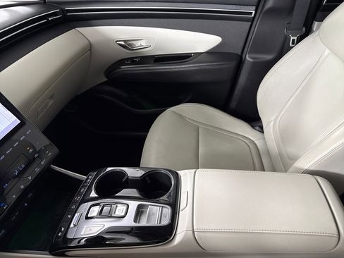 Used 2022 Hyundai Tucson Limited image 20