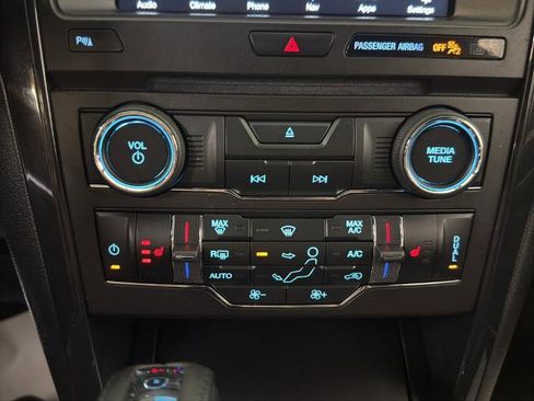 Certified 2017 Ford Explorer XLT w/ Equipment Group 202A image 4