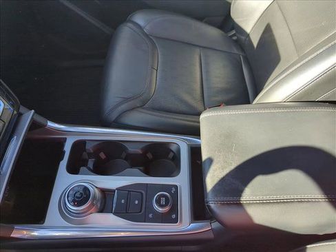 Used 2022 Ford Explorer Platinum w/ Equipment Group 601A image 15