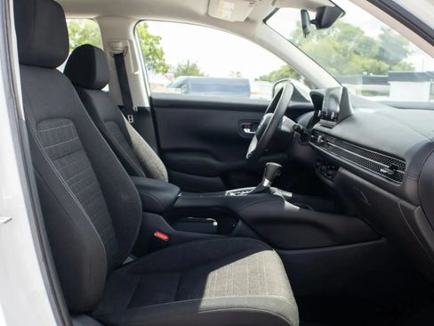 Used 2024 Honda HR-V LX image 15