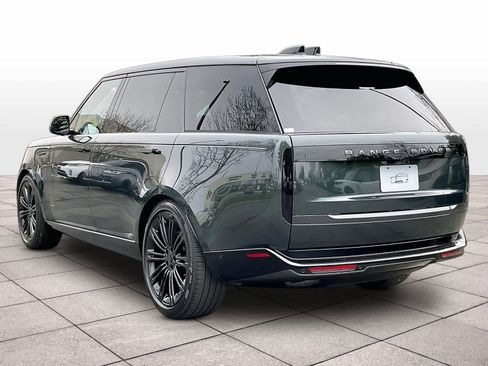 New 2026 Land Rover Range Rover Long Wheelbase SE image 3