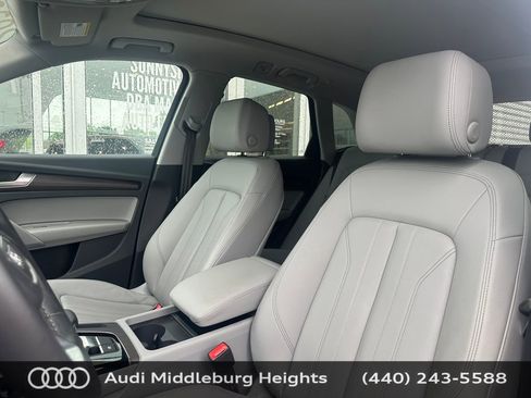 Used 2023 Audi Q5 2.0T Premium w/ Convenience Package AWD/4WD image 14