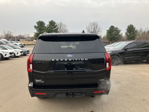 Used 2025 Ford Expedition Max Active image 7