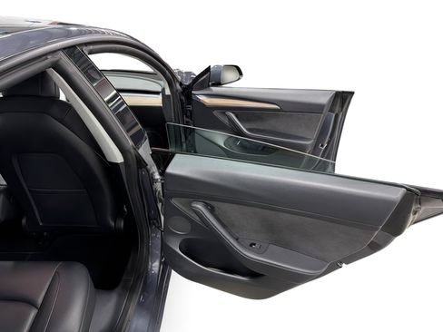 Certified 2022 Tesla Model 3 Long Range AWD/4WD image 12