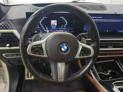 Used 2024 BMW X7 xDrive40i w/ M Sport Package AWD/4WD image 6