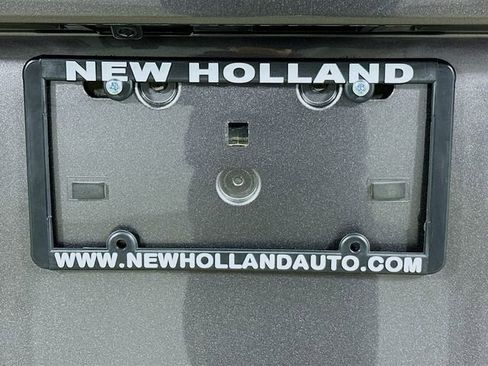 Used 2022 Toyota Sienna XSE image 18