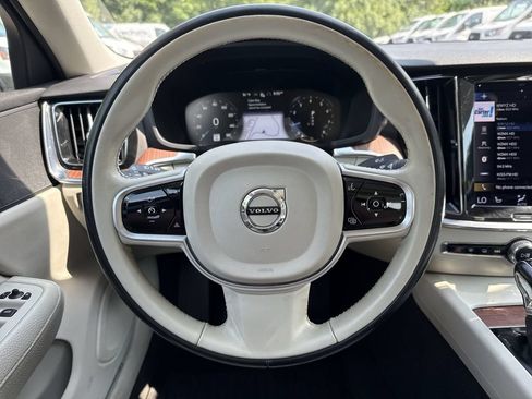 Used 2021 Volvo S60 T5 Momentum w/ Protection Package FWD image 14
