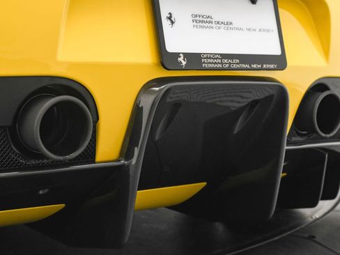 Used 2015 Ferrari 458 Speciale A image 21