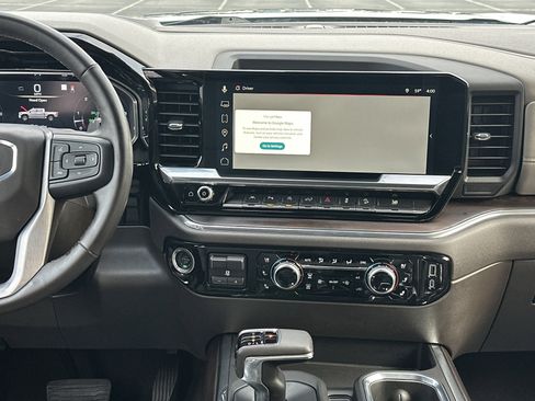 Used 2023 GMC Sierra 1500 SLT w/ SLT Premium Plus Package image 30