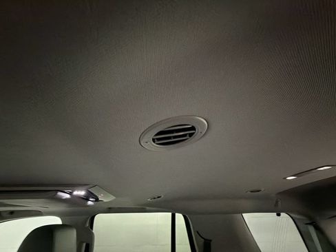 Used 2020 Chevrolet Tahoe LT RWD image 21