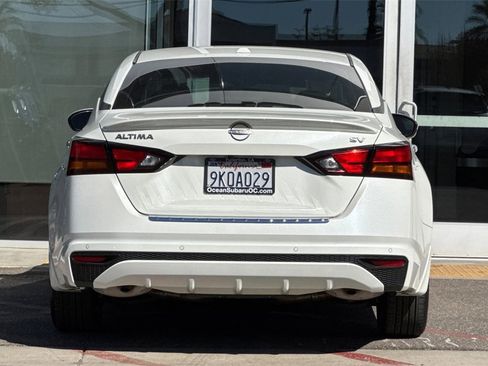Used 2023 Nissan Altima 2.5 SV image 6