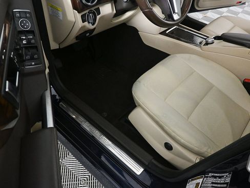 Used 2014 Mercedes-Benz GLK 350 2WD image 7