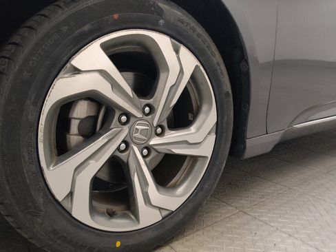 Used 2018 Honda Accord EX-L image 31