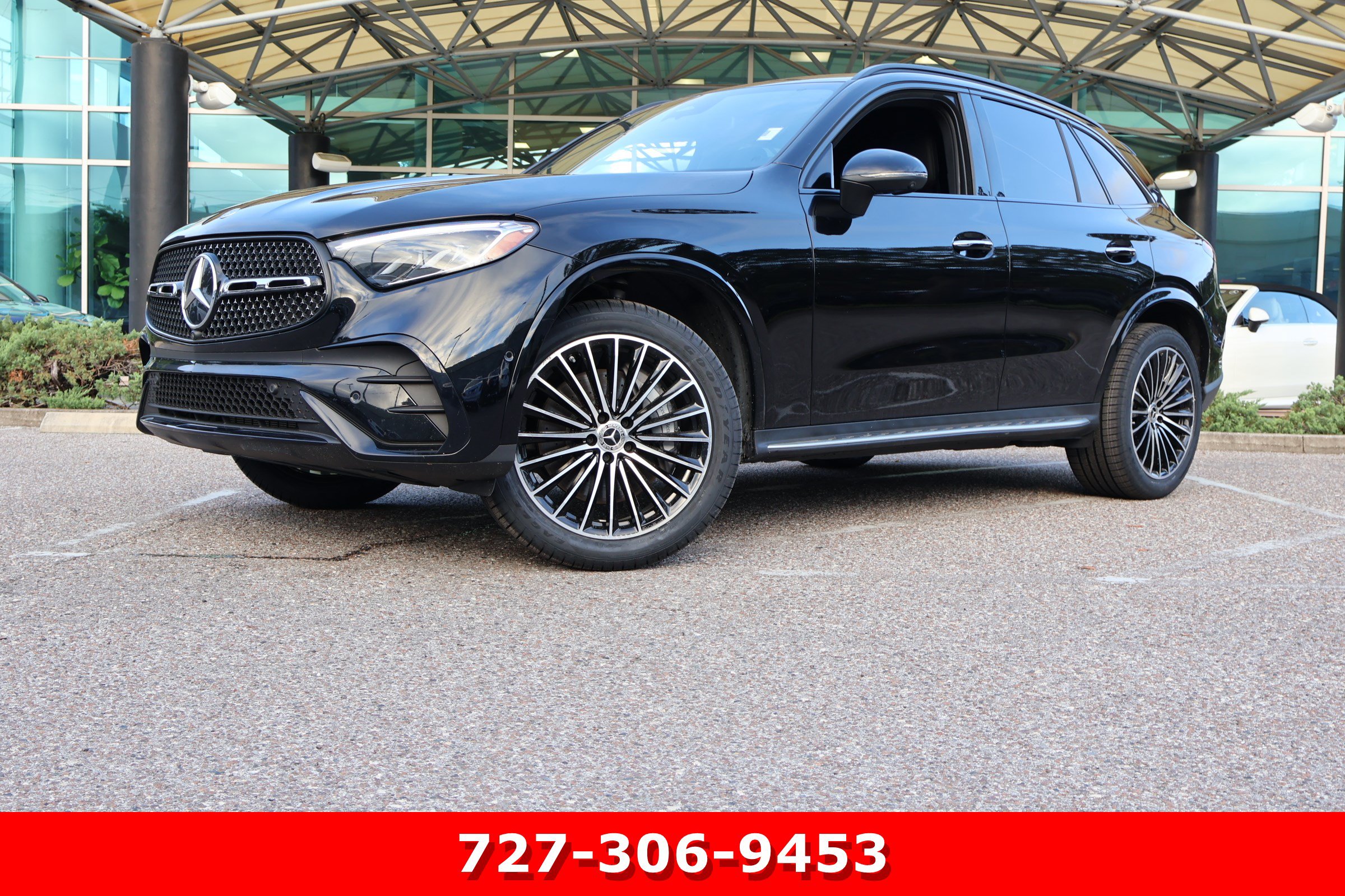 Certified 2024 Mercedes-Benz GLC 300 image 1