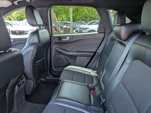 Used 2025 Ford Escape ST-Line AWD/4WD image 14