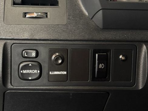 Used 2005 Scion tC image 15