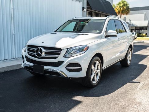 Used 2018 Mercedes-Benz GLE 350 4MATIC image 2