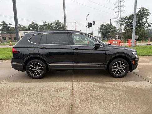 Used 2021 Volkswagen Tiguan S FWD image 4