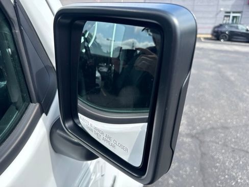 Used 2023 Jeep Wrangler Unlimited Sahara AWD/4WD image 20