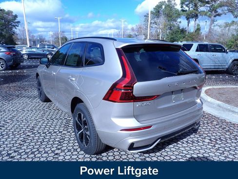 New 2026 Volvo XC60 B5 Core w/ Climate Package image 8
