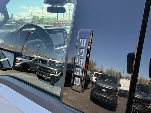 Used 2024 Ford F150 Raptor AWD/4WD image 4